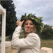 Laureta in Biotecnologie, attualmente frequento un corso di laurea magistrale in Biotecnologie mediche